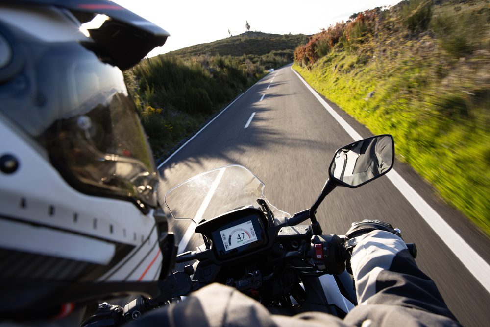 Equipamiento de moto para verano